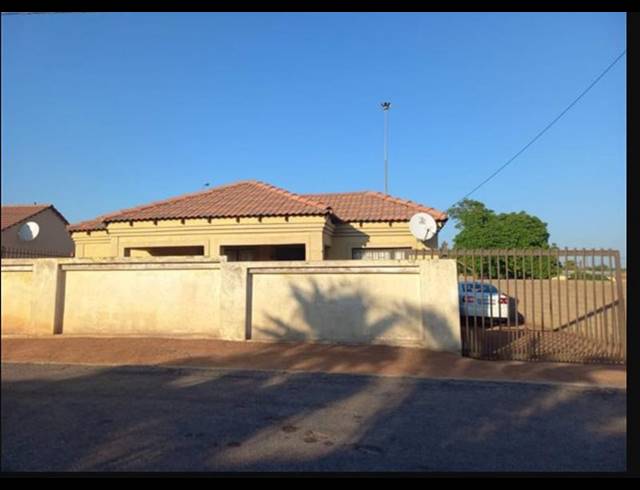 3 BEDROOM HOUSE FOR SALE IN SOSHANGUVE HH